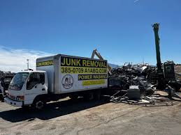 Best Yard Waste Removal  in Higginsville, MO